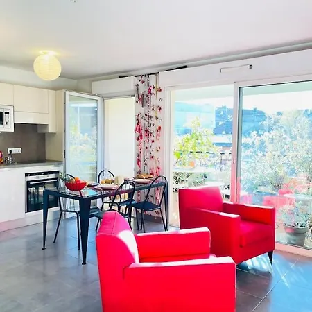 Apartment Ile O Marine Yourhosthelper Saint-Raphael (Var)